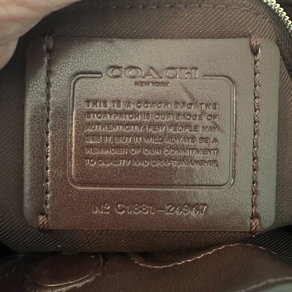 Coach Clarkson Hobo Lavender Pebbled Leather Bag - Picture 11 of 16